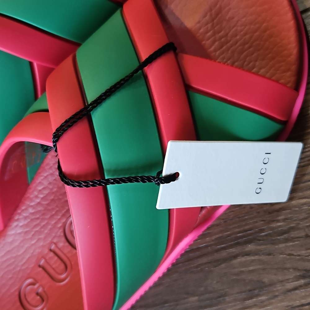 GUCCI WEB CROSSOVER RUBBER SANDAL RED/GREEN SIZE 37 - Picture 13 of 17